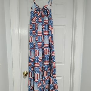 American Flag Sun dress! 👑 Crown and ivy size M